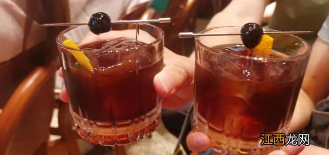 白酒加咖啡的作用与功效?咖啡配酒的作用,转给你的好友也看看