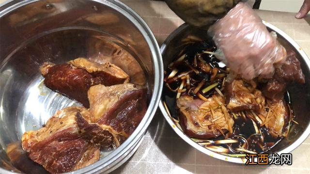 饭店炖牛肉需要什么调料比例？饭店炖牛肉用什么酱油，重点知识来了