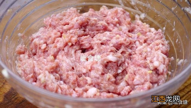 豆芽塞肉丝叫什么菜?豆芽里塞肉馅的菜叫什么,文章中提到了这点