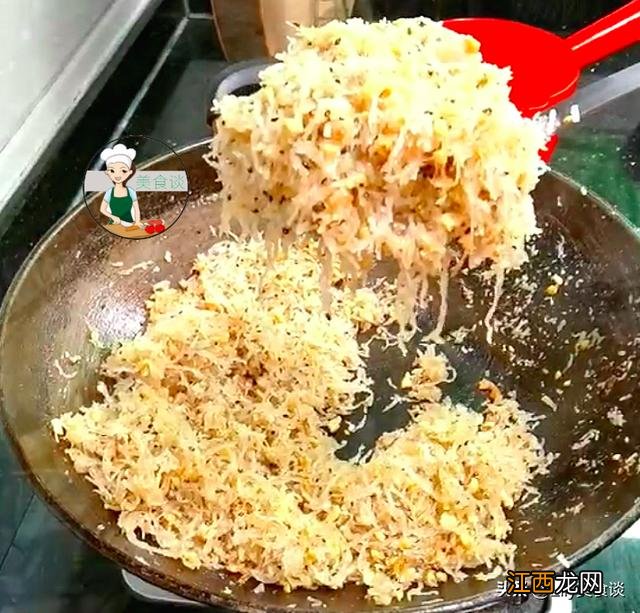 蒸糯米要放什么材料?糯米放什么蒸才软糯,这里大有看头