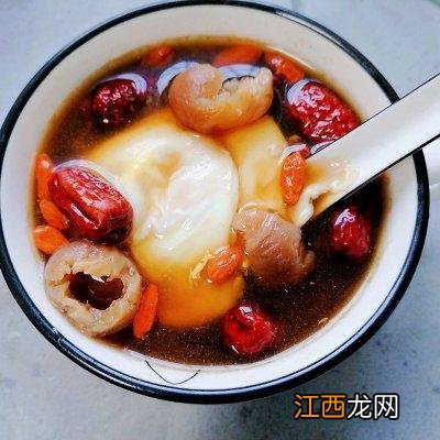 龙眼肉煲什么汤最好？龙眼煲什么汤好，别嫌麻烦，看完