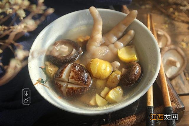 秋天栗子搭配什么煲汤好?栗子和什么搭配煲汤好喝,阅读此文了解!