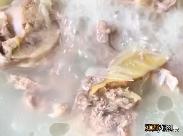 羊肉汤放什么食材营养？羊肉汤里一般放什么，看完了你就什么都明白