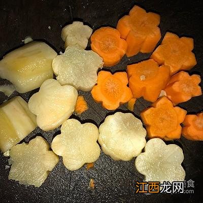 雪莲果炖鸡做法大全？雪莲果煲鸡汤可以吗，这文章，感觉很不错