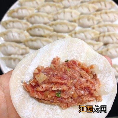 松茸和什么一起包饺子最合适？松茸饺子配什么菜好吃，有意思的文章