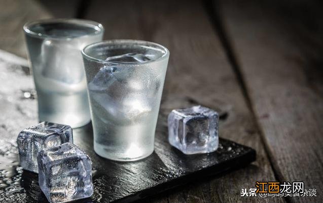 加柠檬和盐的是什么酒？洋酒加柠檬盐，这篇短文太好了！