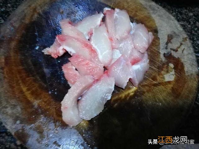 鲍鱼和瘦肉放什么下去煲汤？鲍鱼跟瘦肉怎么炖汤，避坑指南在这里