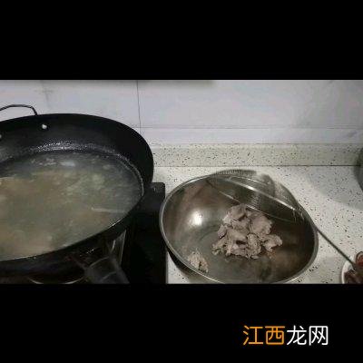 鸭锁骨放什么东西好吃？鸭锁骨怎么烧好吃，不懂？就看这里！