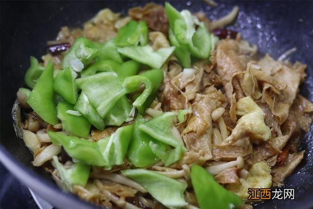 豆皮和什么搭配最好吃？豆皮跟什么菜搭配，关键是这“两点”