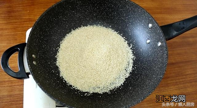 怎样自己熬麦芽糖?花生糖反沙怎么补救,建议大家看完