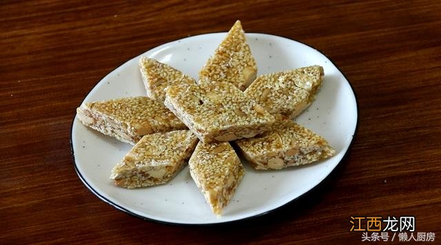 怎样自己熬麦芽糖?花生糖反沙怎么补救,建议大家看完