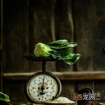 用什么浸鸡好？鱼露浸鸡的正宗做法，看完此文章你一目了然