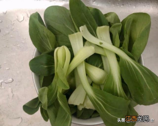 炒个青菜还没炒好什么意思？青菜炒成什么样算熟了，不知道这知识点，太亏