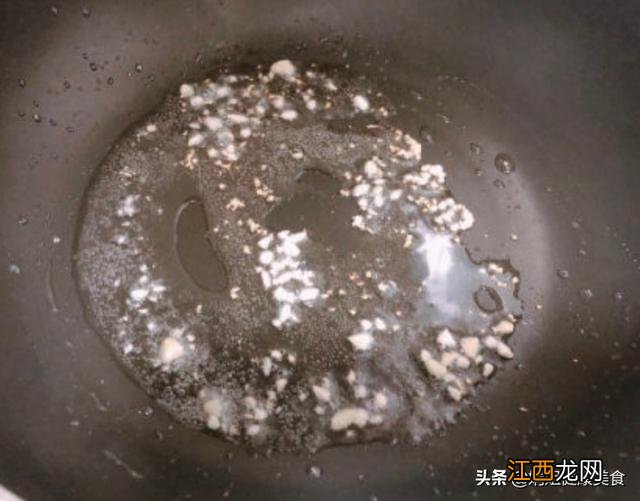 炒个青菜还没炒好什么意思？青菜炒成什么样算熟了，不知道这知识点，太亏