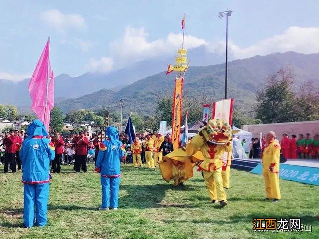 干野山菇泡水又黄又黑能吃吗？菇泡水后第二天能吃吗，每篇文章都是精品