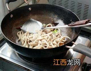 羊肚子不能和什么菜一起吃？羊肚整个都能吃吗，学起来简单又实用