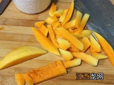 炖燕窝用的椰汁是什么？燕窝用热水炖吗，这文章太有道理了