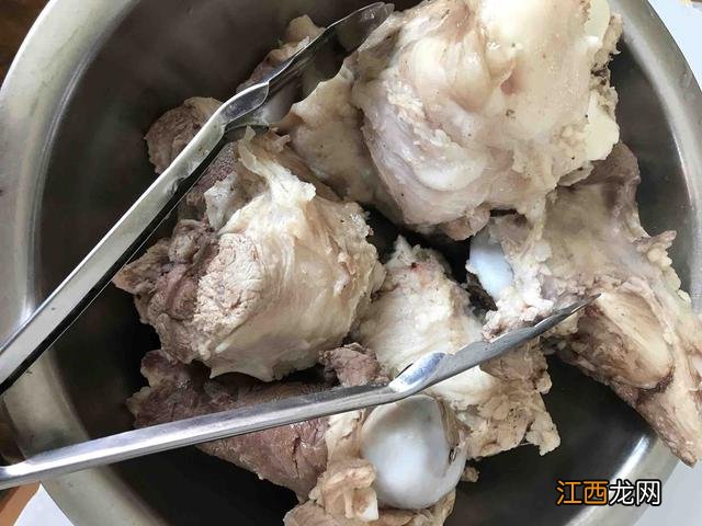 大骨炖什么好给孩子喝?大骨适合炖什么,教给你,你可学会?