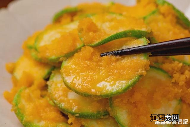 鸭蛋黄炒什么菜？鸭蛋黄能做什么吃的，看本文章怎么解读