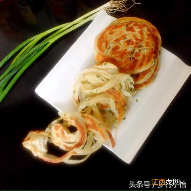 花生油也起酥吗？花生油可以直接放在面里面吃吗，这篇长文写得好