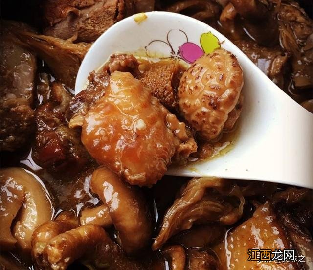 汤煲仔鸡的做法大全？鸡肉汤配啥炖好，几分钟搞定知识点！