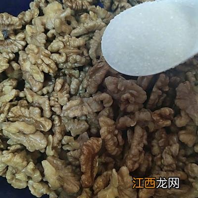 炒琥珀核桃仁的做法？用核桃仁烧什么菜好吃，是否了解这些？