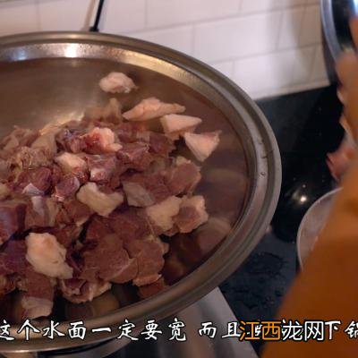 老年人吃牛肉炖什么好？老年人能吃牛肉吗，几分钟搞定知识点！