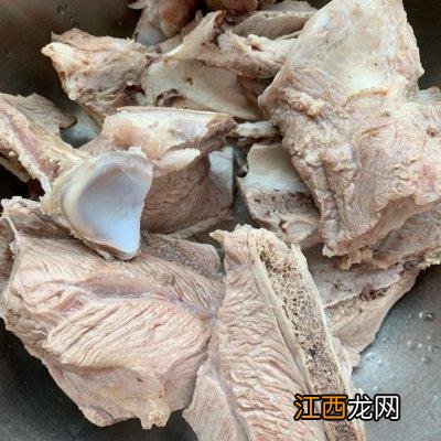 煲猪大骨汤配料？现在大骨煲什么汤，原来这么简单