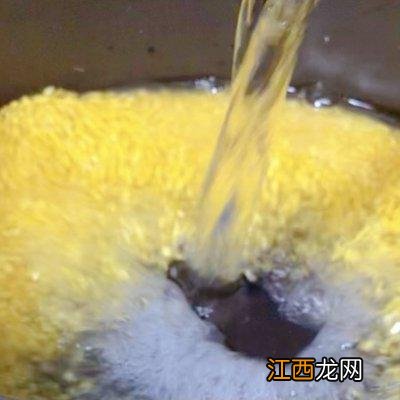 莲藕粥的最佳搭配？莲藕和什么一起煲粥呢，点击[了解更多]