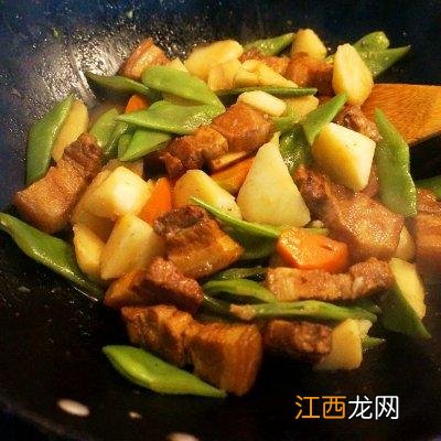 肉汤里面放什么蔬菜？肉汤里可以放什么菜，看完了你就什么都明白