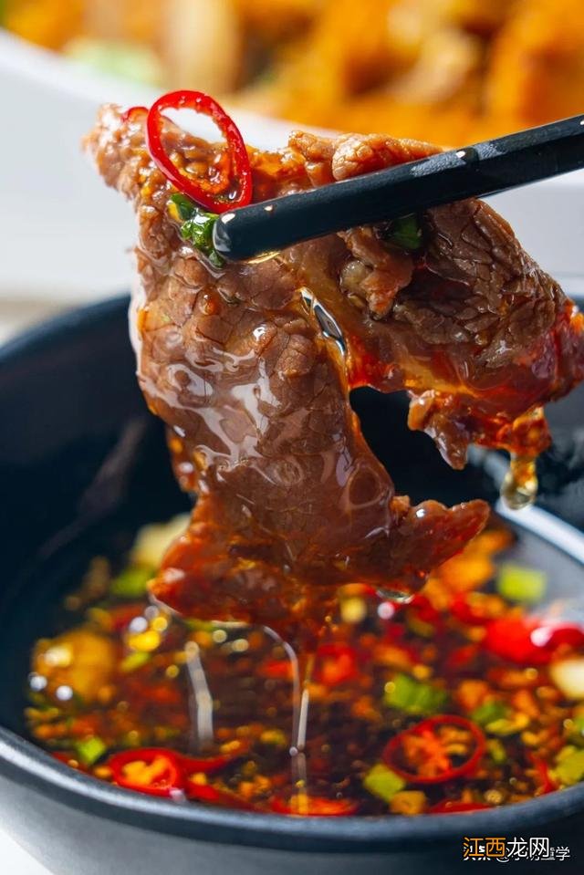 牛肉火锅底汤怎么调制?牛肉汤底料熬制方法,内容解读详细,赞!