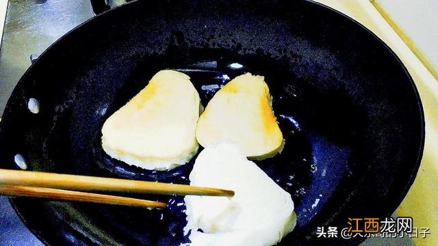 蘸炸馒头的叫什么？老北京炸馒头片夹臭豆腐，科学告诉你