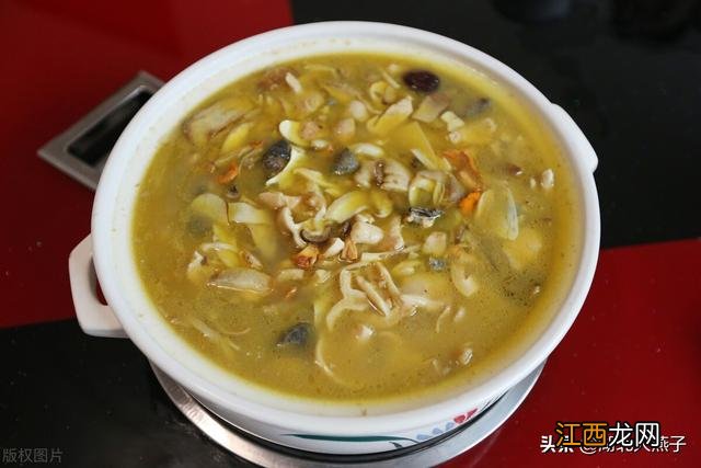 油鸡枞烧什么菜好吃？白油鸡枞的家常做法，给作者点个赞吧