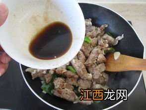 做溜肉段怎么做 溜肉段怎样抓糊