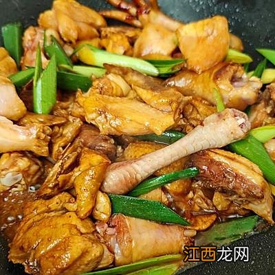 熬鸡汤里放土豆可以吗？炖汤放土豆多久能熟，简单实用靠谱接地气