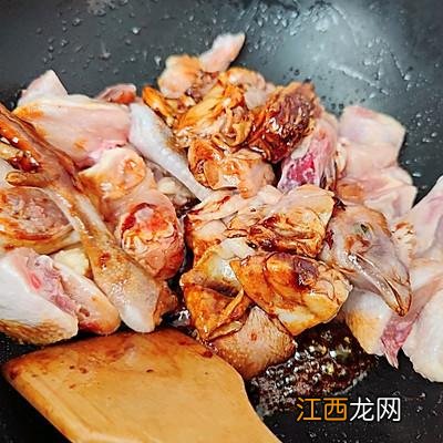 熬鸡汤里放土豆可以吗？炖汤放土豆多久能熟，简单实用靠谱接地气