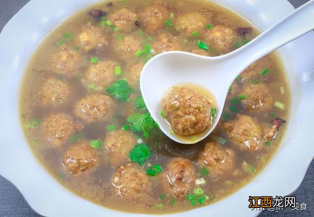 肉丸子配什么菜炒的做法大全?肉丸子跟什么菜炒好吃窍门,这3个地方有关