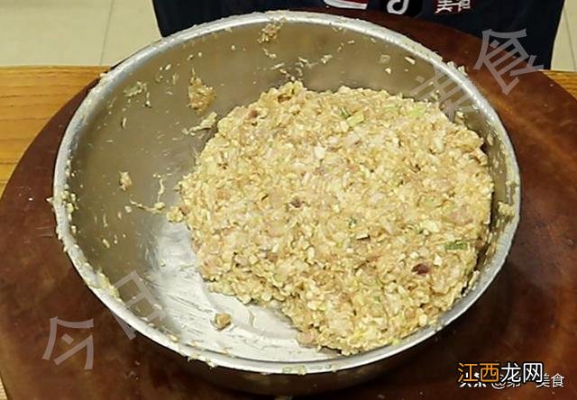 肉丸子配什么菜炒的做法大全?肉丸子跟什么菜炒好吃窍门,这3个地方有关