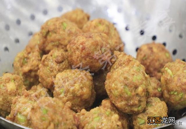 肉丸子配什么菜炒的做法大全?肉丸子跟什么菜炒好吃窍门,这3个地方有关