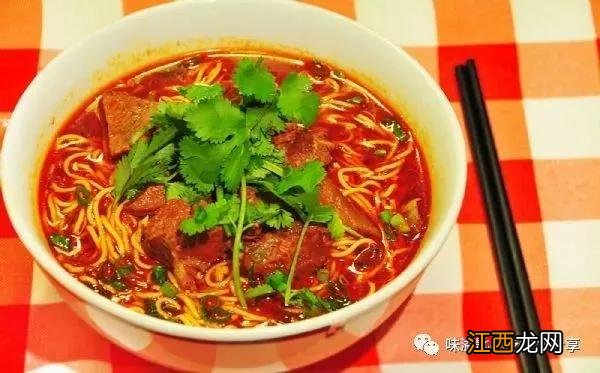 牛肉面高汤选什么食材？牛肉面高汤调味，