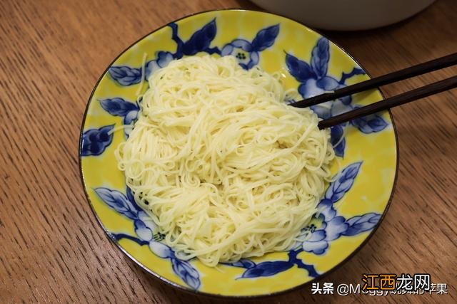 用面条做美食拌面,家用面条做拌面,文章指南快看