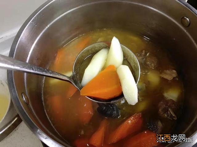 鸡子用水焯吗,整鸡煮着吃还用汆水吗,点击精彩继续