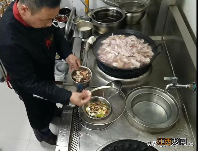 焖狗肉要放什么配料,狗肉可以加什么配菜一起焖,秘诀全部教给你