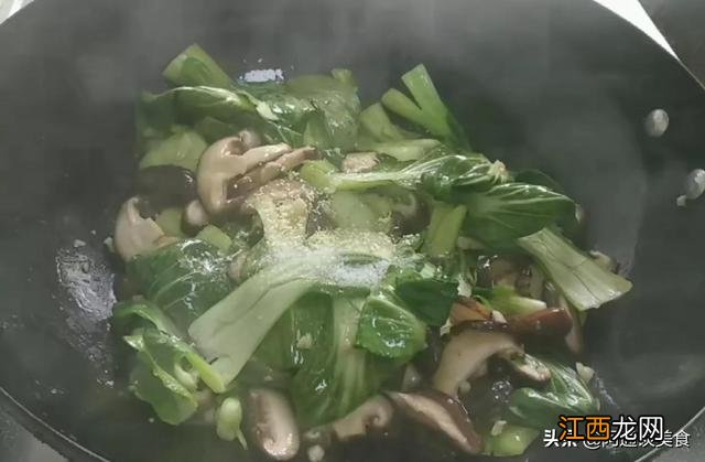 干蘑菇可以炒什么青菜,干蘑菇与啥肉炒,这篇文章通透!