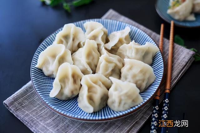 春节晚上吃什么馅饺子好,过年三十晚上吃什么馅的饺子好,今天总算见识了