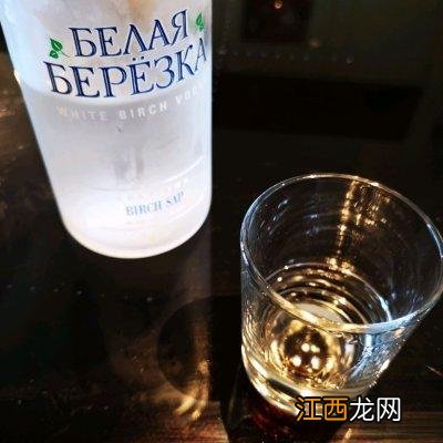 红石榴汁调的鸡尾酒,红石榴鸡尾酒配方,掌握的科普知识