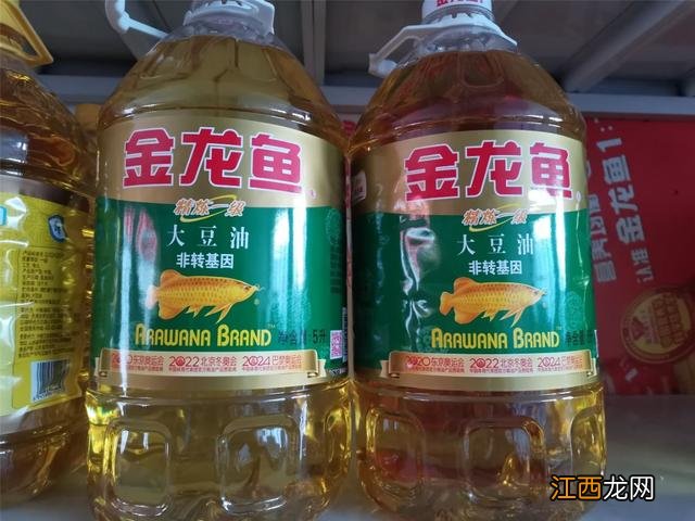 什么油适合炒菜烧菜,炒菜放多少油,突然间懂得了