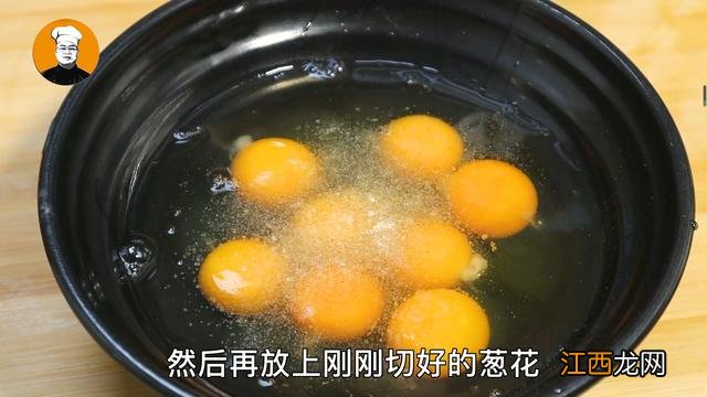 炒鸡蛋用什么油好吃些,用什么油可以炒鸡蛋,可以分享的小妙招