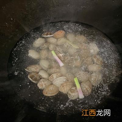 花蛤和虾仁能不能一起炒,虾仁和花蛤能同食吗,讲得很好听