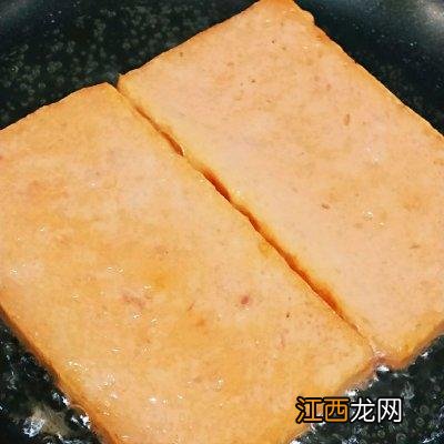 自己做三明治用什么酱料,三明治里加的什么酱,建议看看是啥